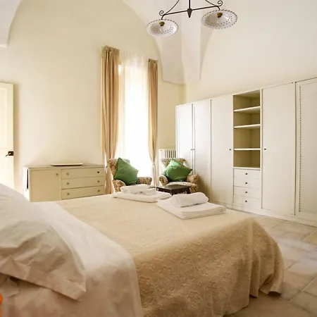 Palazzo Candido Suites & - Sit דירה לצ'ה