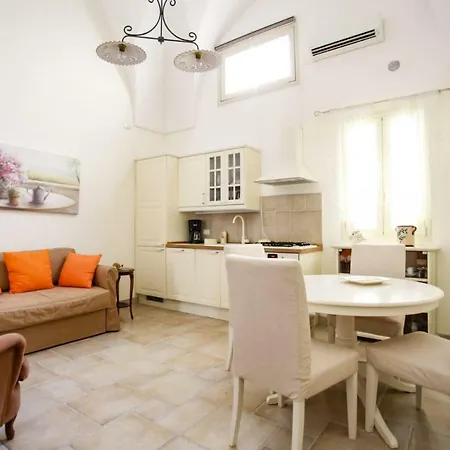 Palazzo Candido Suites & - Sit Apartment *